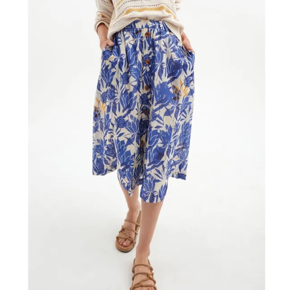 TINSELS teresa athen midi skirt blue floral large cotton tropical button front